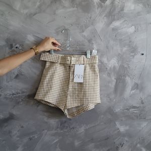 Zara, Plaid Shorts size XS.